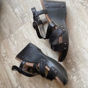 Frida Leather sandal